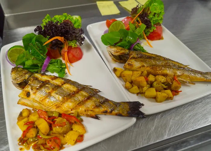 מלון Marmaris Beach Hotel 4*