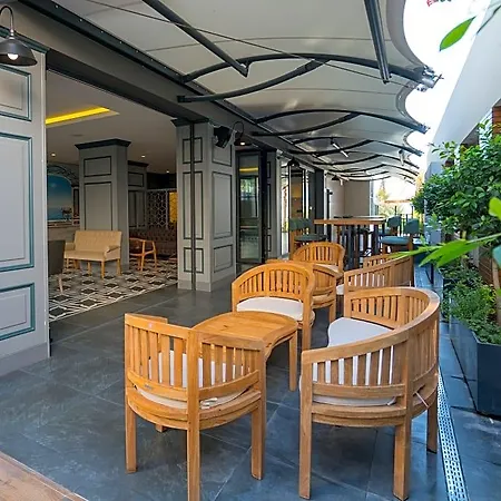 酒店 马尔马里斯海滩酒店