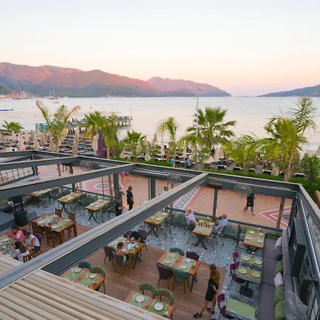 Marmaris Beach Hotel ホテル 4*